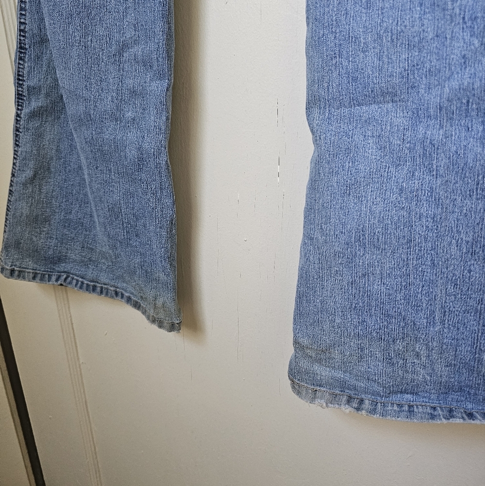 Flare leg jeans with embroidered pockets (7) - Picture 6 of 6